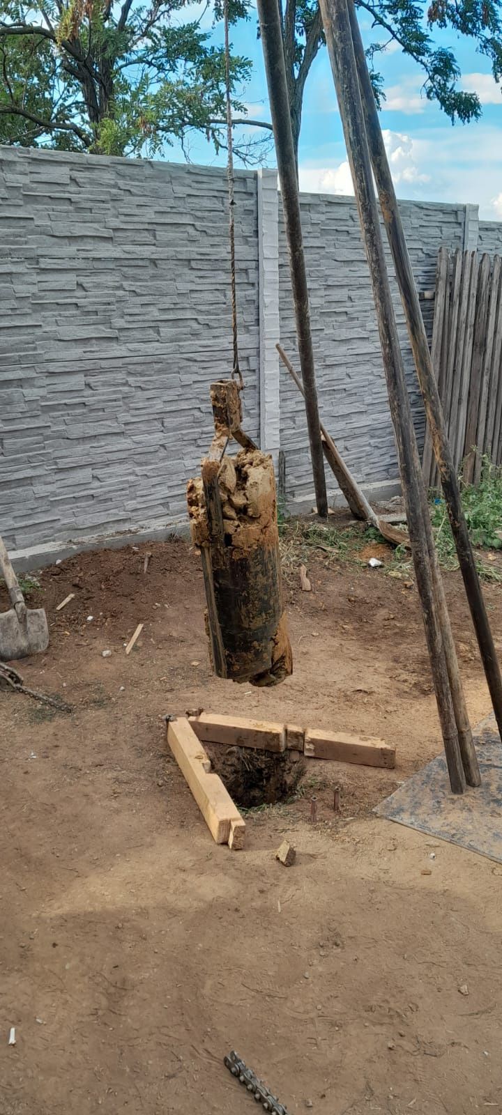 Foraje puțuri apa, denisipări, piloni de susținere