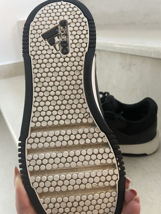 Adidas маратонки