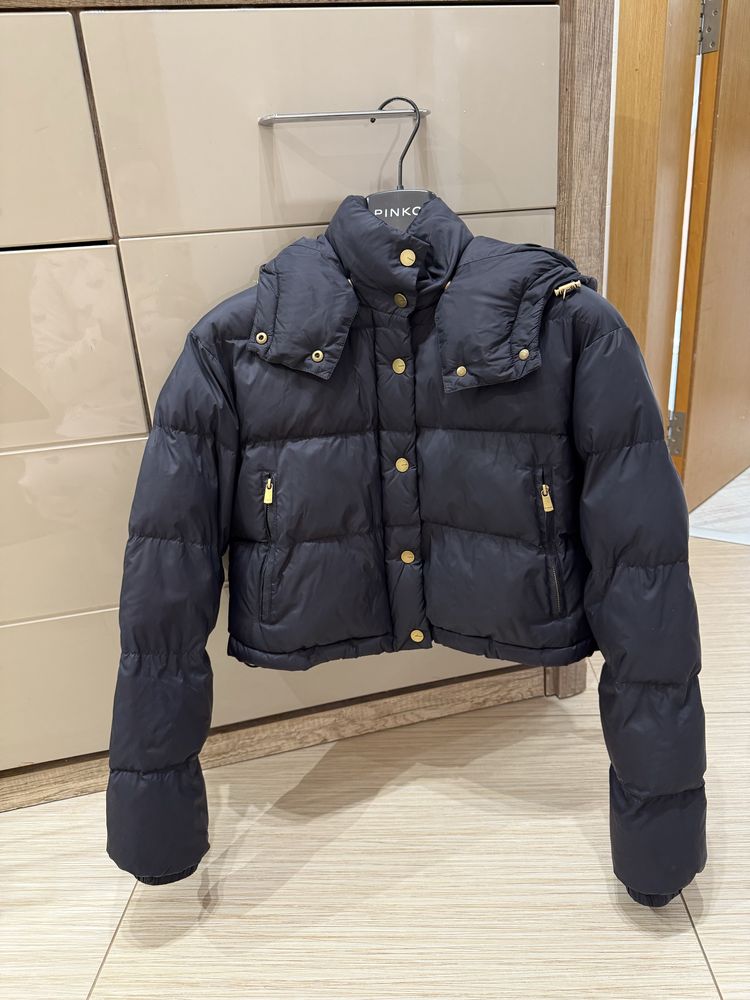 Яке PINKO XS размер