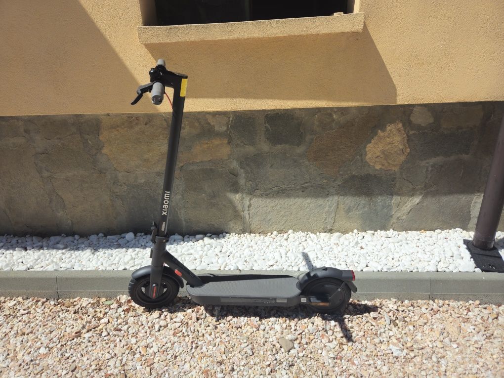Електрическа тротинетка Xiaomi electric scooter 4 pro 2nd gen