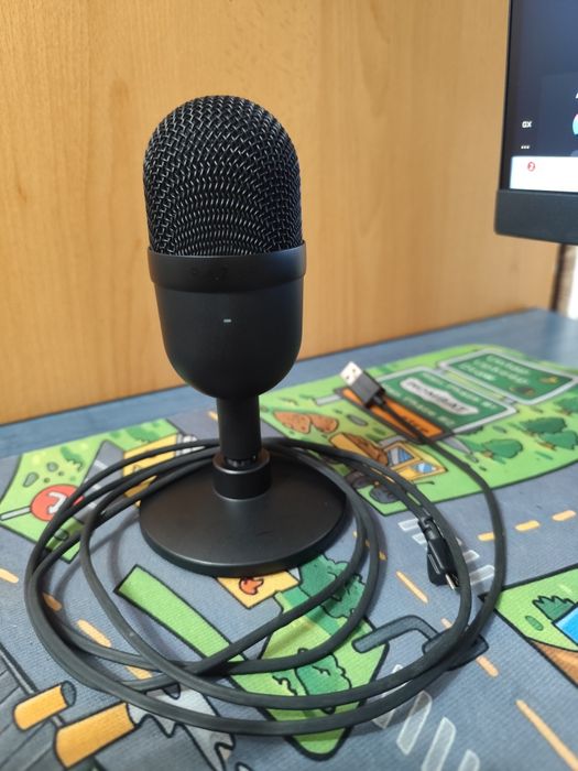 MICROFON Gaming Razer Siren mini v2
