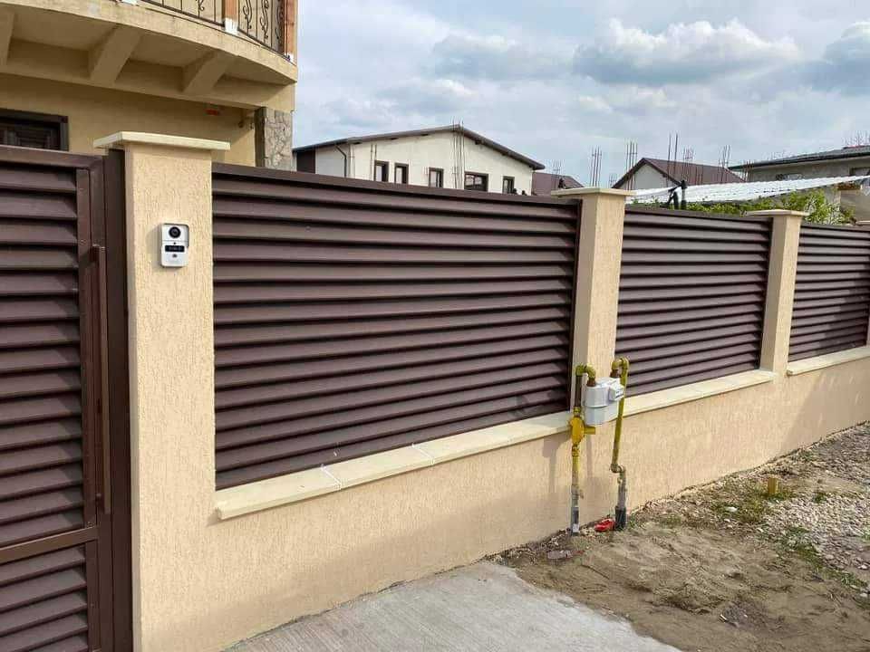 Garduri si porti stil jaluzea, sipca metalica, tabla cutata