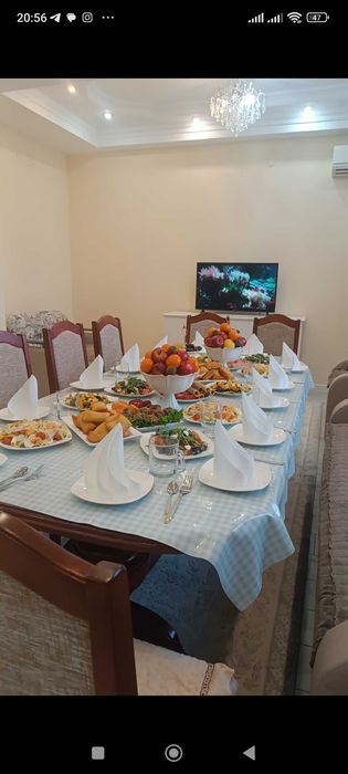 Продам стол для гостиной