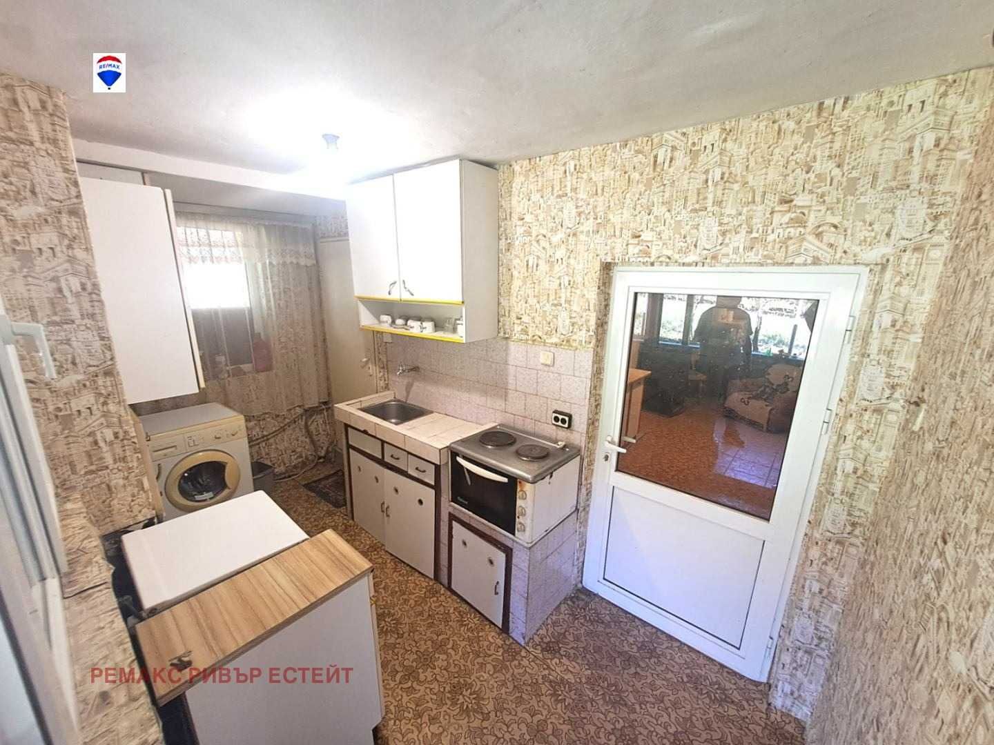 Селска къща за продажба в с. Тетово