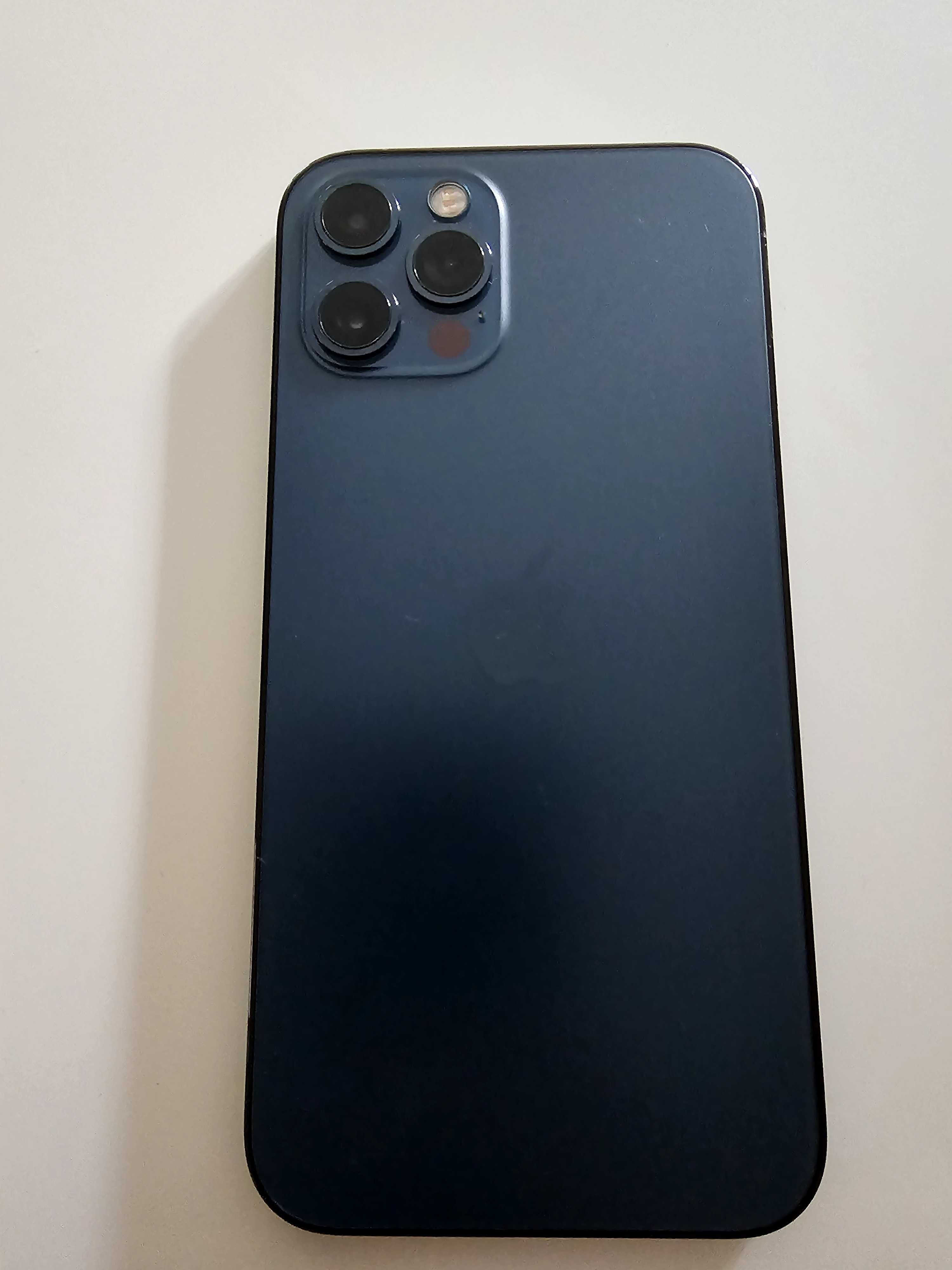 Iphone 10 много запазен