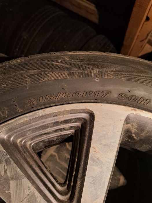 Продаётся Колесо и диски