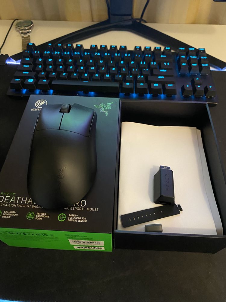 Продавам Razer DeathAdder V3 Pro