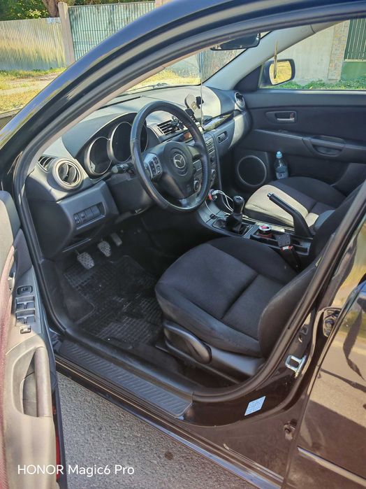 vand masina mazda 3