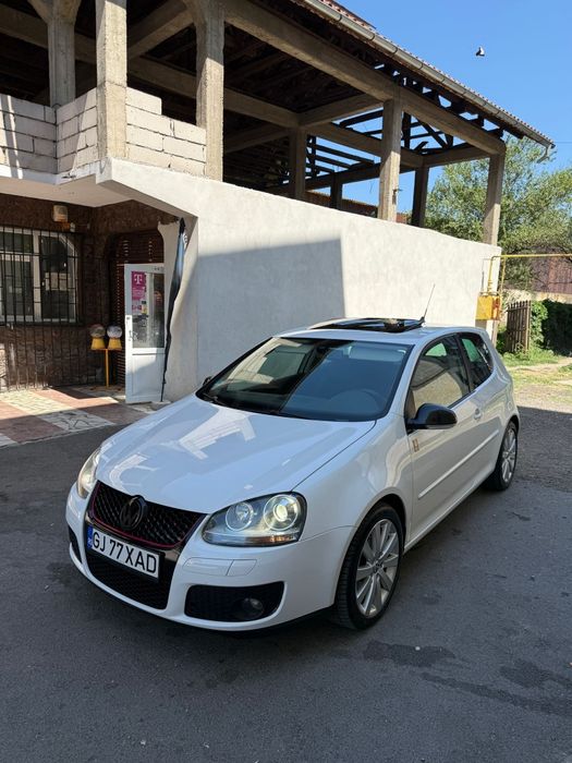 Golf 5 1.6 MPI Sport R line R32 GTI
