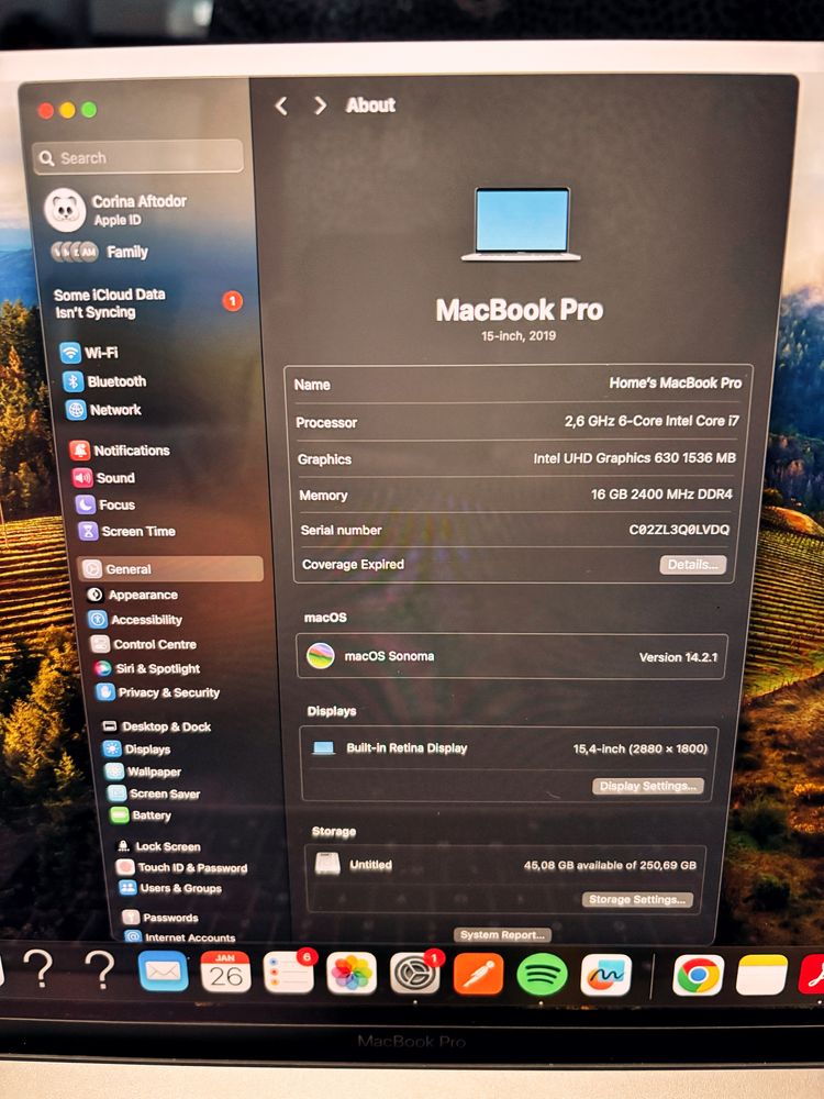 Vand MacBook Pro (15 inchi, 2019)