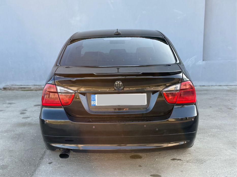 Bmw e90 2.0d 163 cp automat navi mare hi-fi piele