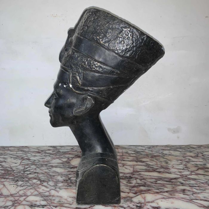 Bust zeita egiptul antic