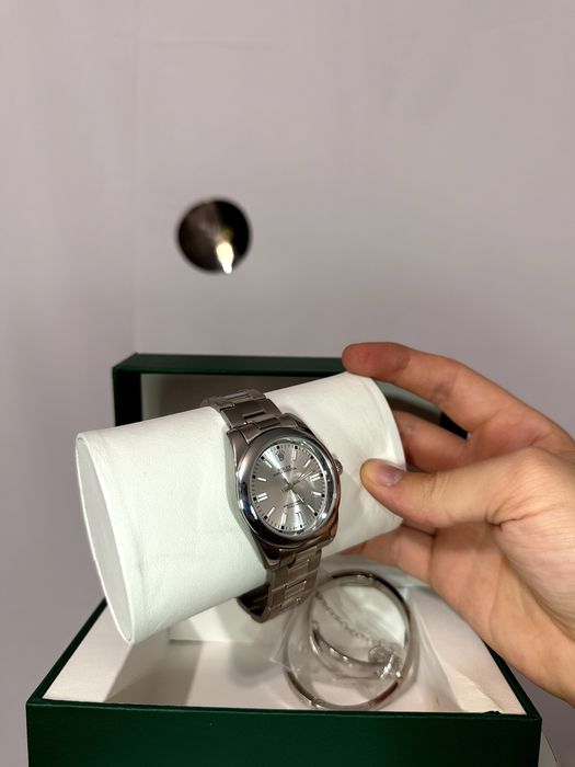 Ceas Rolex Oyster Perpetual Premium alb argintiu