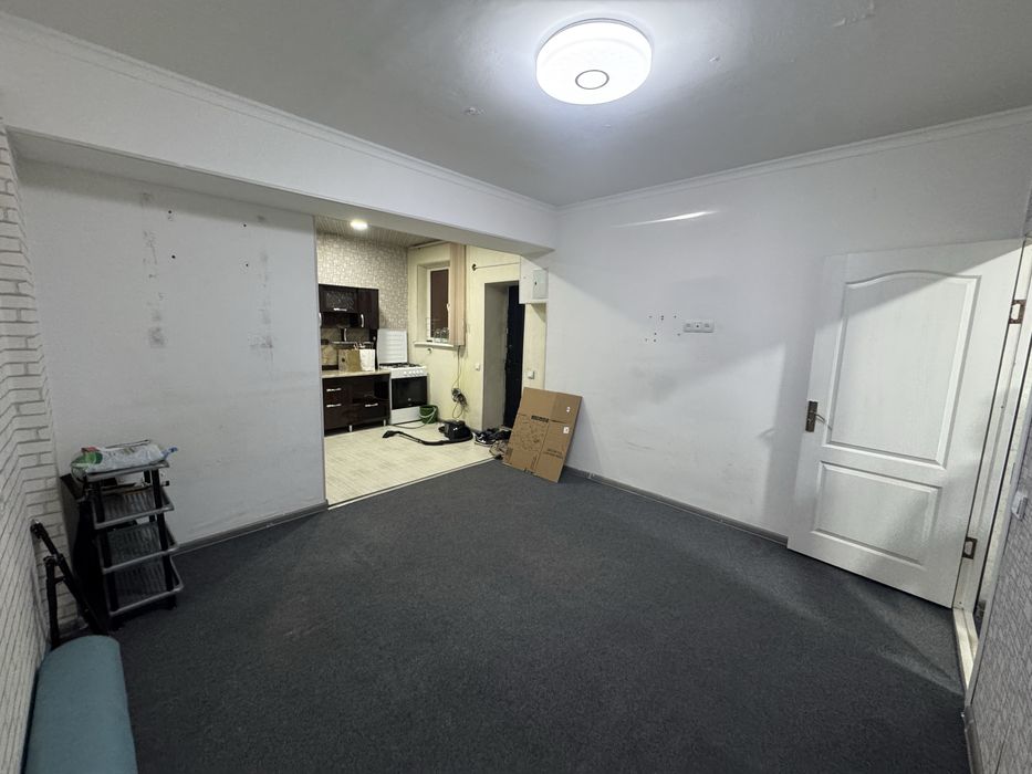 Yunusobod-2, 1/1/4 kvartira sotiladi!