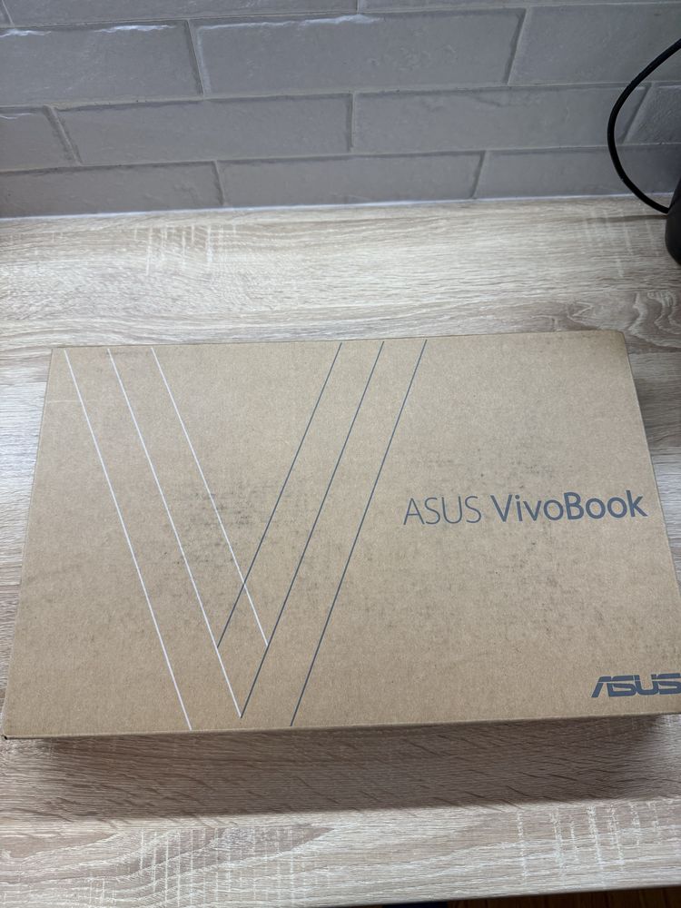 Лаптоп Asus VivoBook