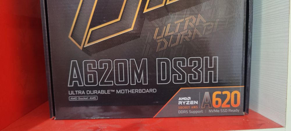 Срочная продажа Gigabyte 620M