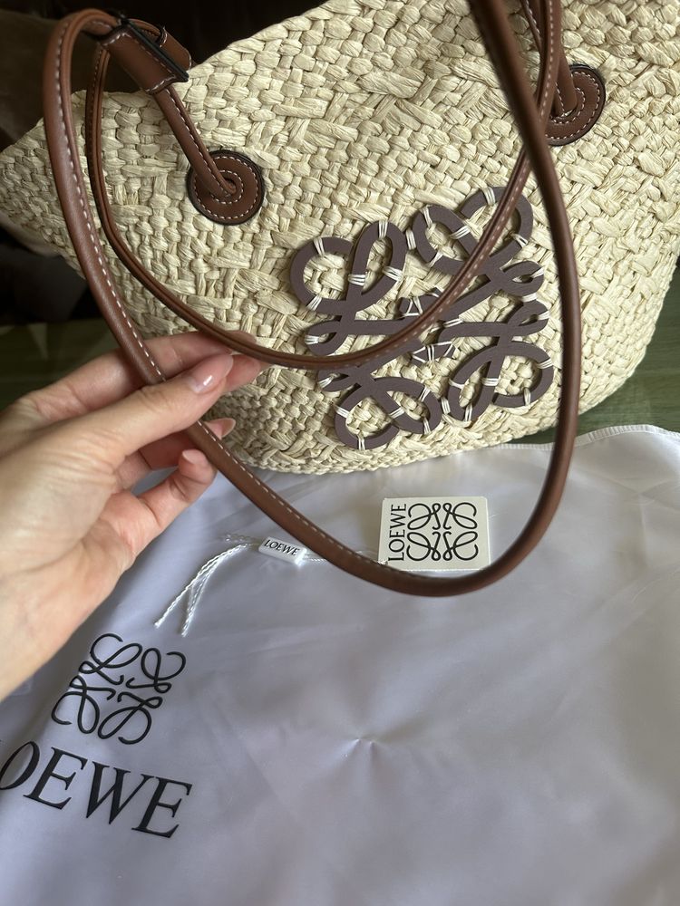 Loewe плажна чанта