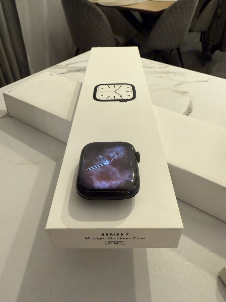 Apple Watch 7, GPS,Midnight Aluminium 45mm