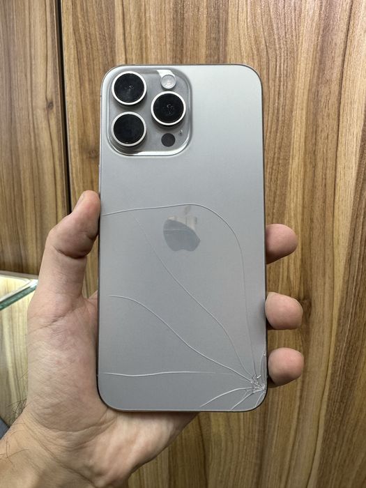 iphone 15pro max 256gb 89% ideal, krishka singan