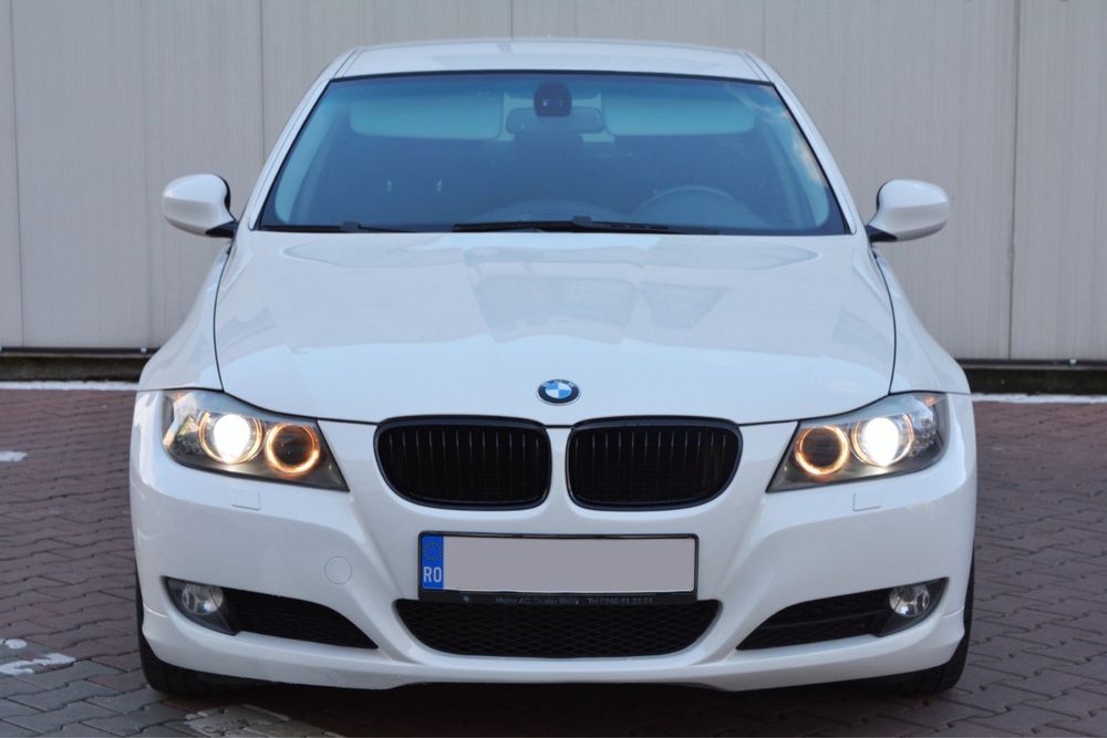 BMW Seria 3 E90 // Facelift // Euro 5 // Bi-Xenon // Navigatie