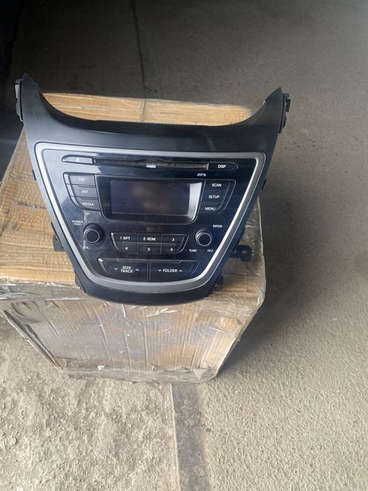 Продам магнетолу хундай элантра 2015г