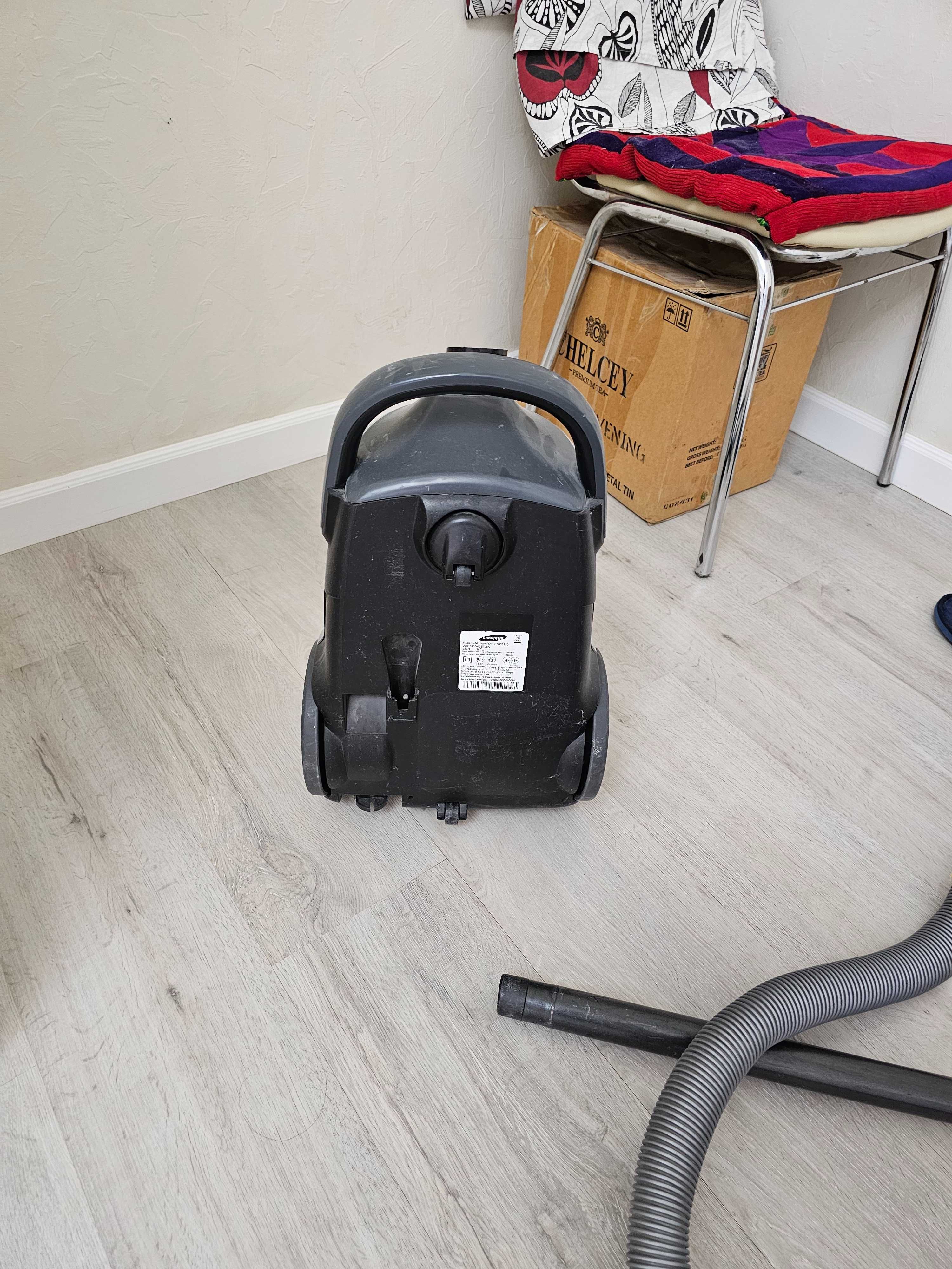 Пылесос Samsung VCC8830V3S/XEV