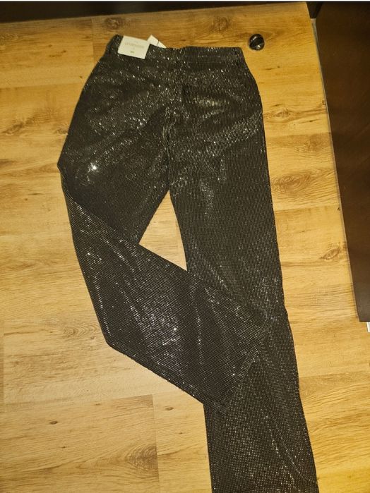 Дънки Zara с камъни 36 номер