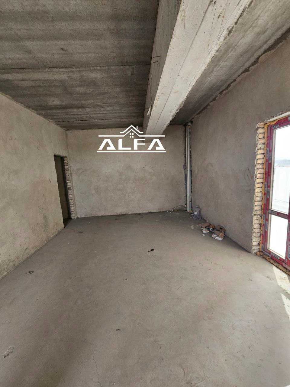 4 xonali 130m² +200m² pentxaus, 3-qavat.