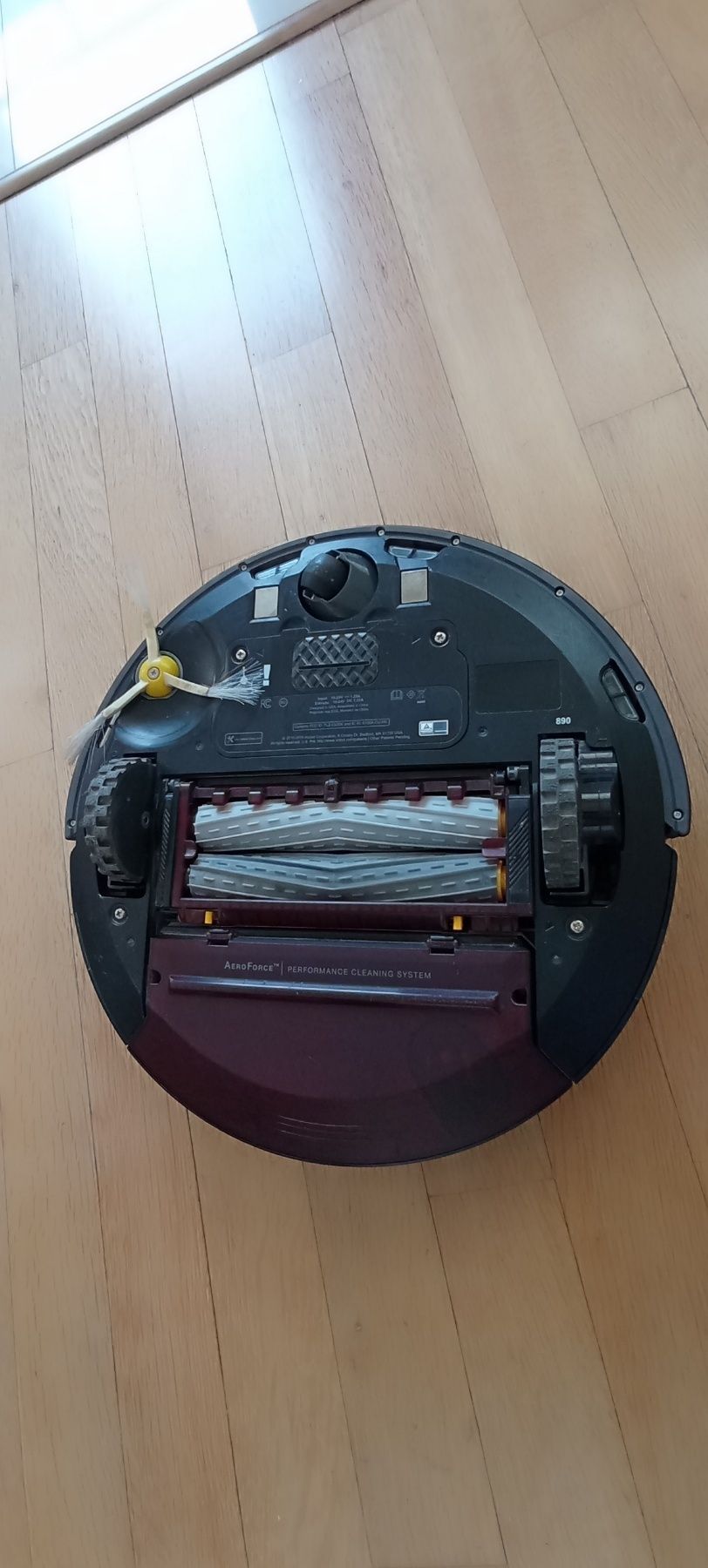 iRobot Roomba 890