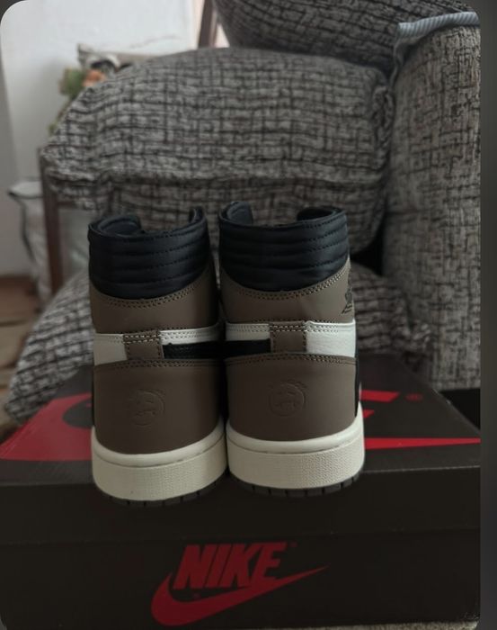 Jordan 1 travis scott dark moka