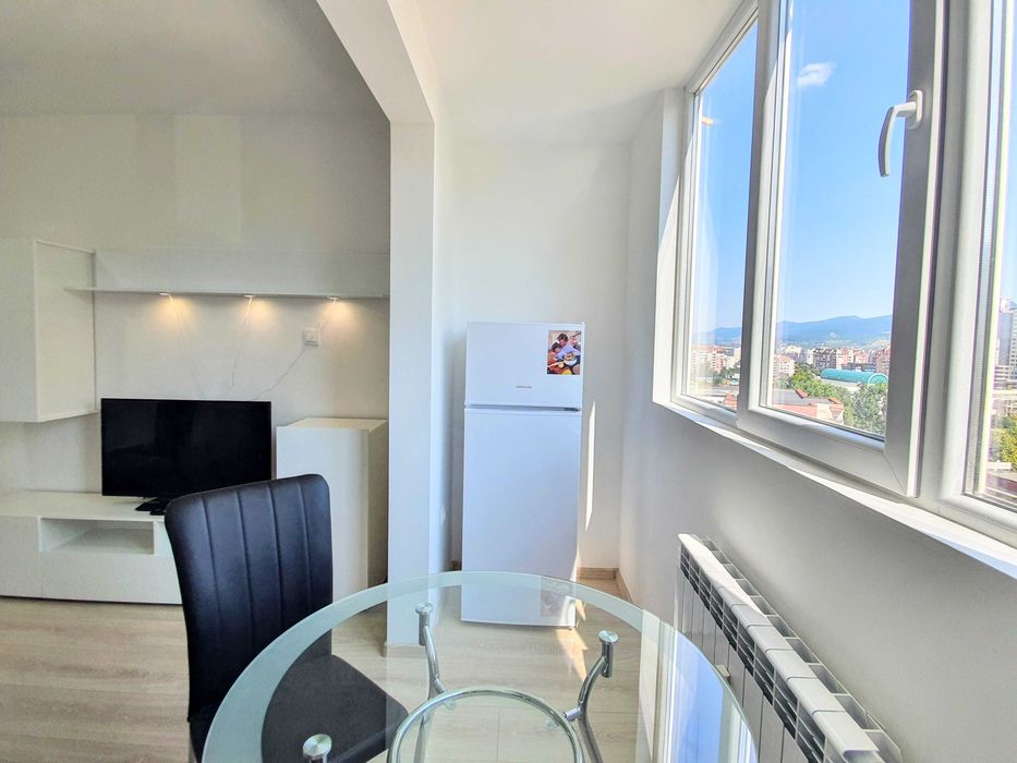 Дава се под наем Едностаен апартамент в София, Младост 2 - 40 кв.м за 408 € - Снимка #2