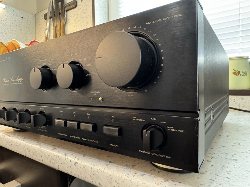 Pioneer A 717 качествен стерео усилвател