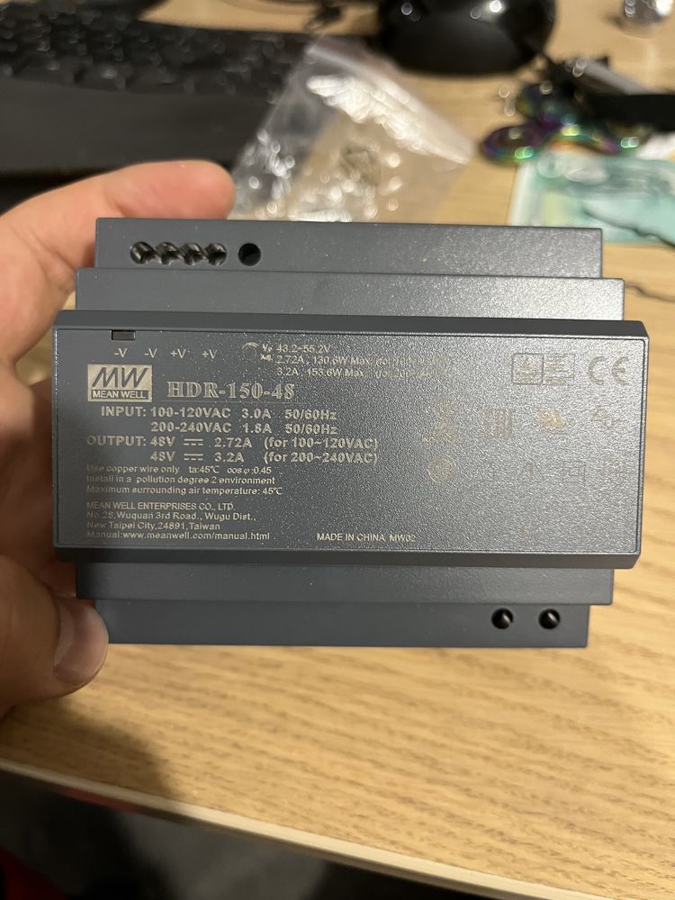 DIN захранване Meanwell HDR-150-48 2 броя Чисто нови.