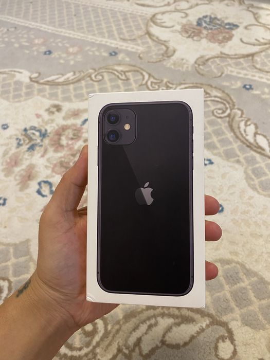 Продам айфон 11 128
