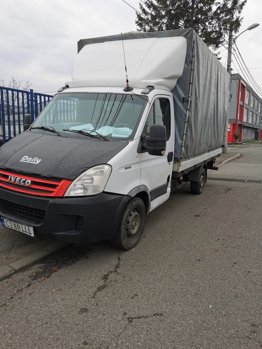Vând Iveco dayli cu lift sprinter