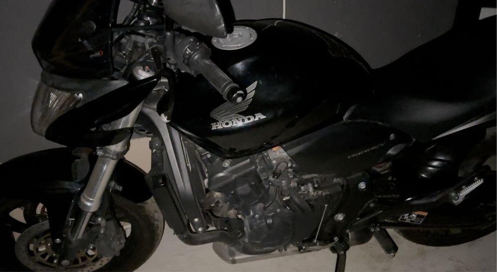Motocicleta Honda Hornet 2010 102cp