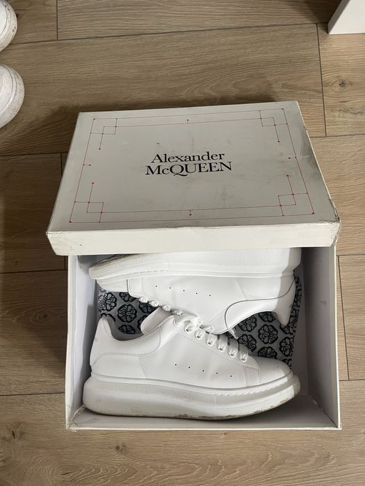 Alexander Mcqueen