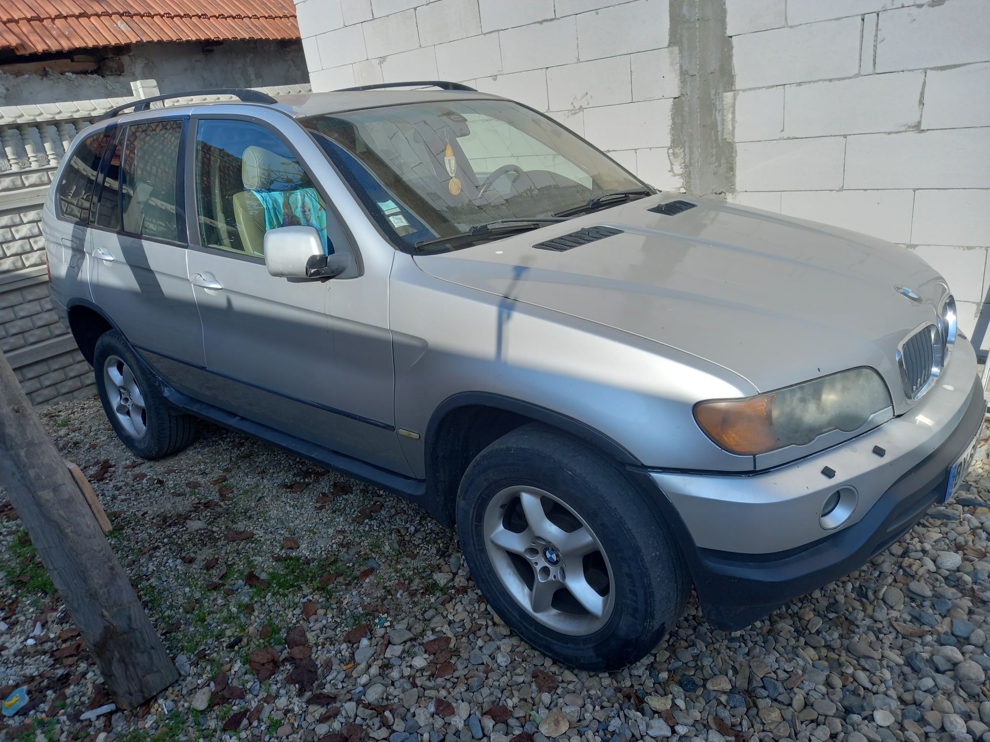 Dezmembrez sau vând BMW x5