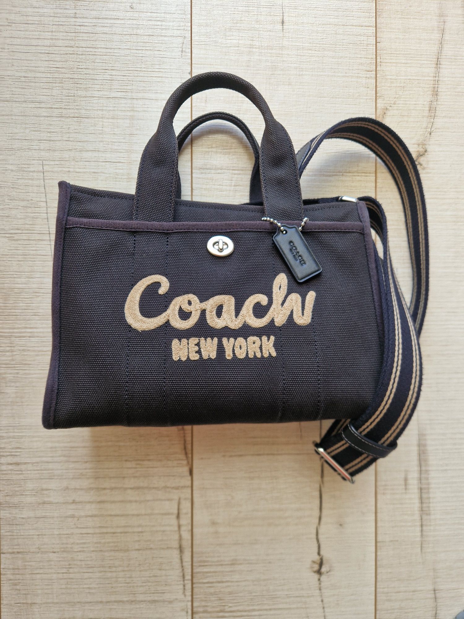Дамска чанта Coach