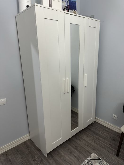 Продам шкаф ikea в хорошем сосояние
