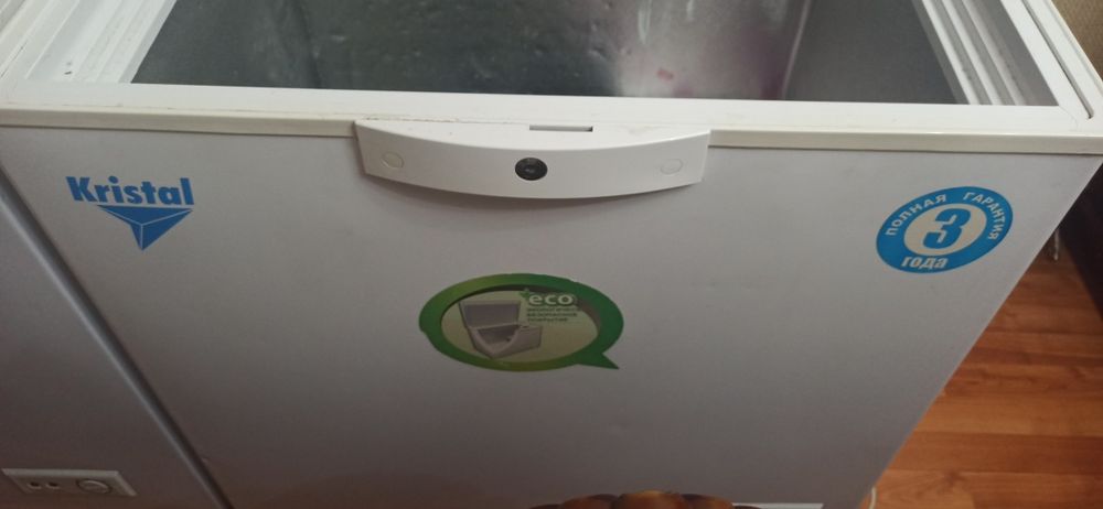 Продам морозильную камеру