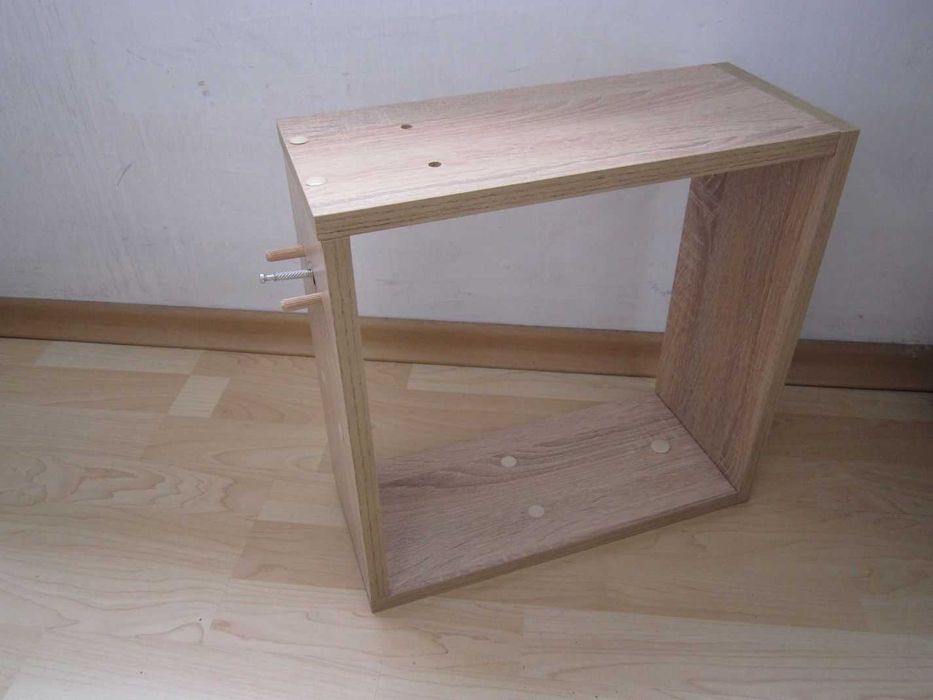 Дървена етажерка (рафт, лавица) за стена, квадратна, 35х35