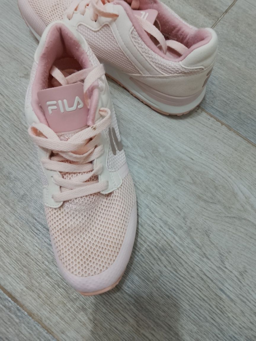 Дамски маратонки FILA