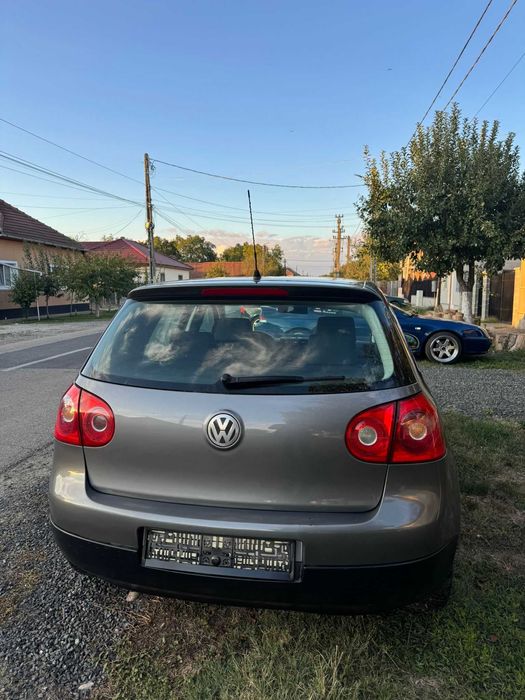 VW Volkswagen Golf V 5
