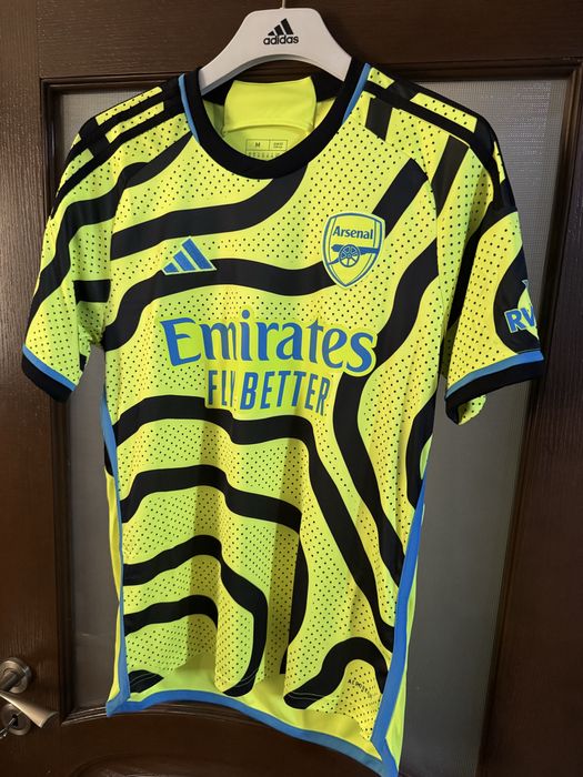 Оригинална тениска на *Arsenal *M