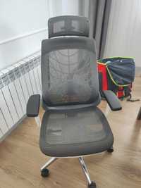 Продам кресло офисная новая