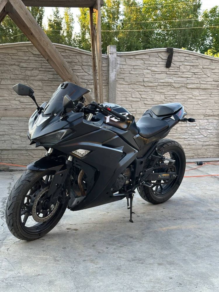 Yamaha R3 sport