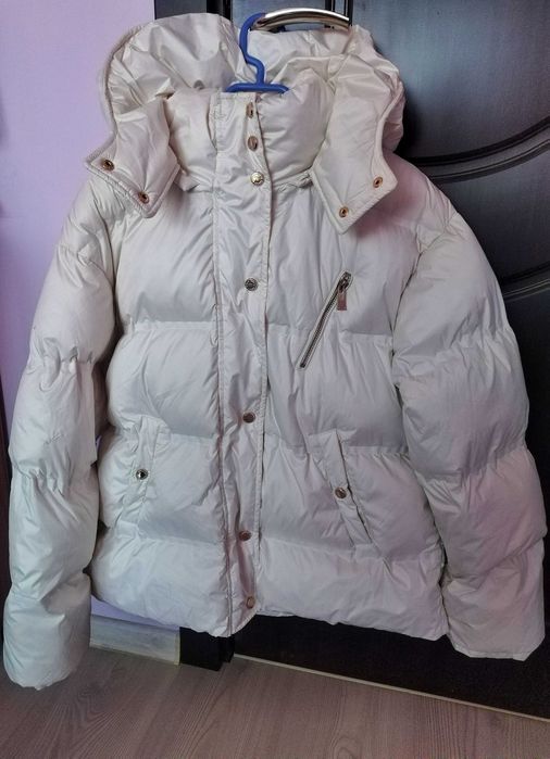 Дамско зимно бяло яке