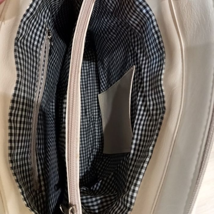 Дамски чанти, много , плюс подарък