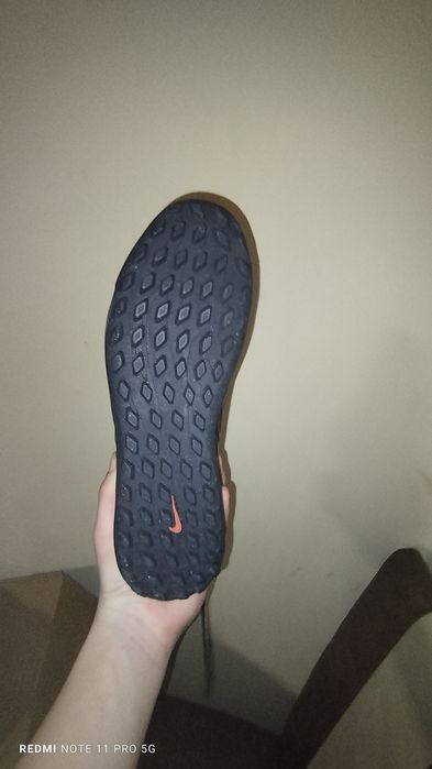 Vand ghete de fotbal Nike phantom